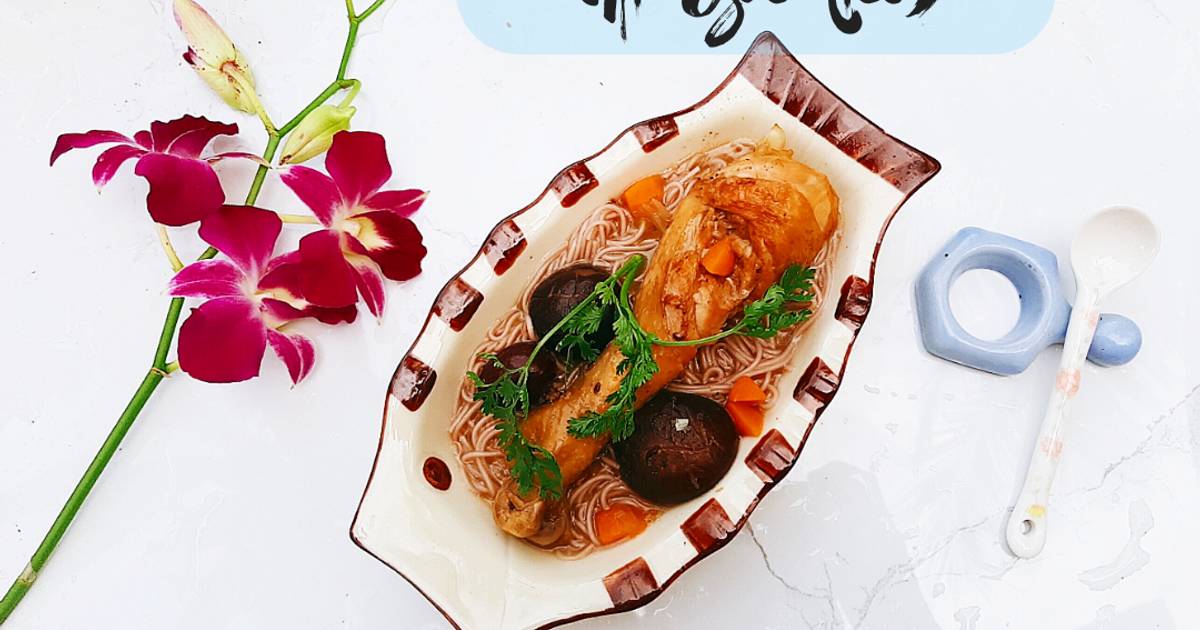 Mì gà tiềm
