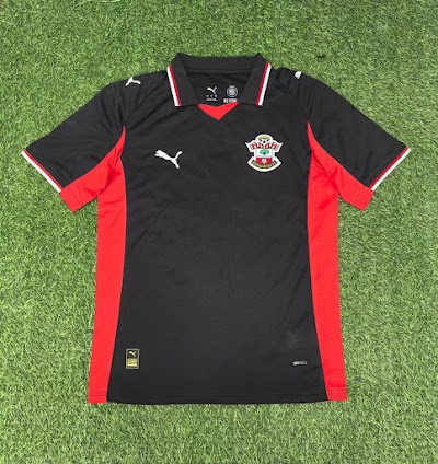 25-26 Southampton Visitante.jpg