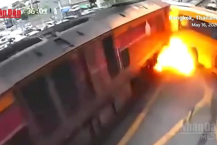 [Video] Thái Lan khởi tố lái tàu sau tai nạn ở Băng Kok khiến 8 người thiệt mạng - Báo Nhân Dân