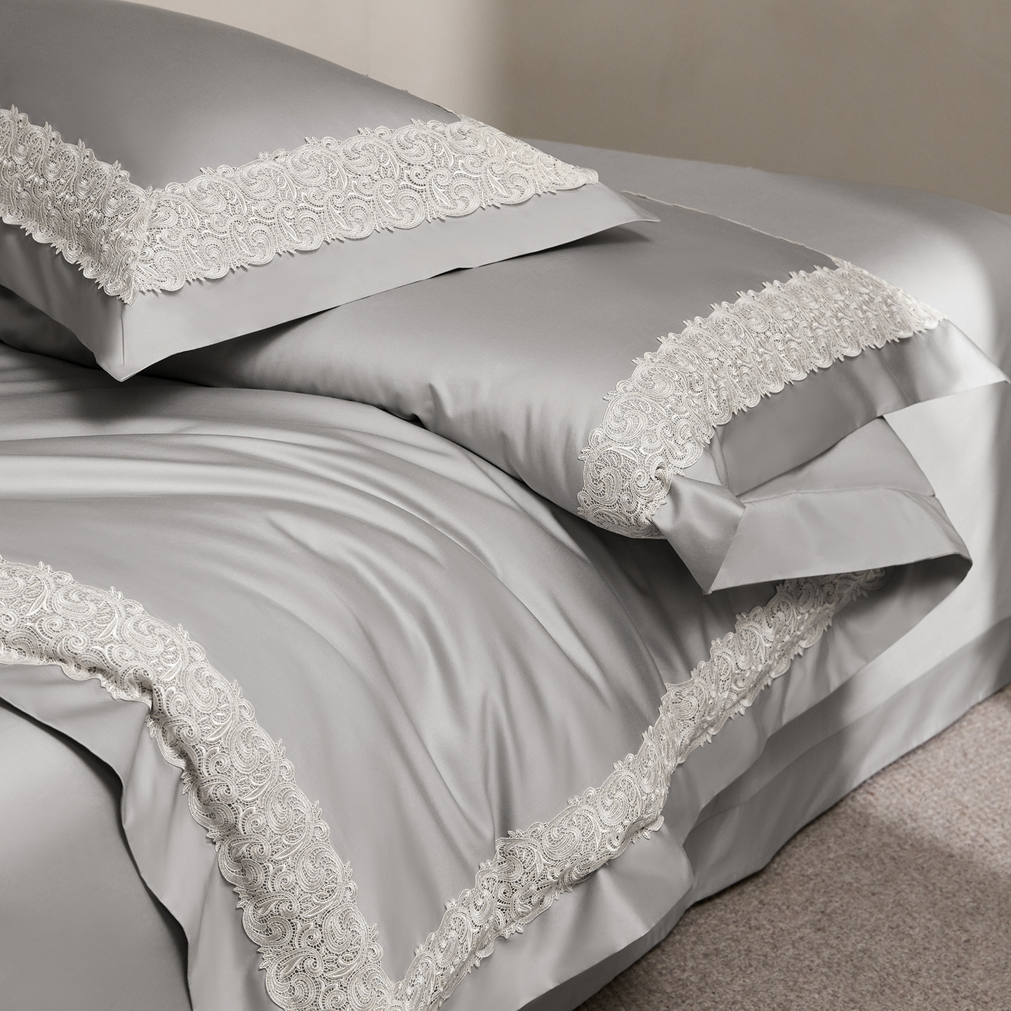 Cotton bed linen set, 4-piece, elegant