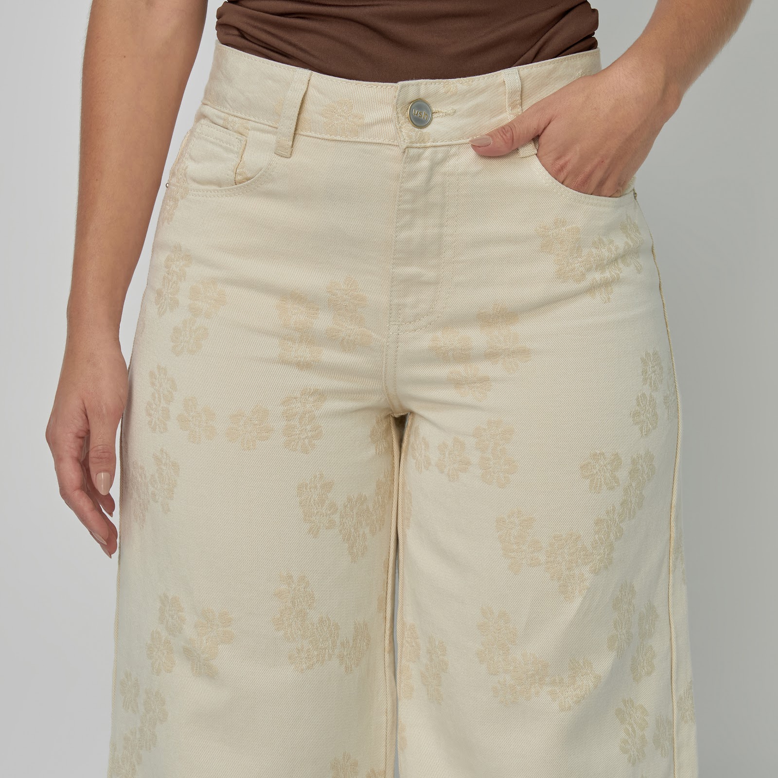 Jean dama Wide Leg tiro alto rígido con flores bordadas, color Ivory - Vista 8