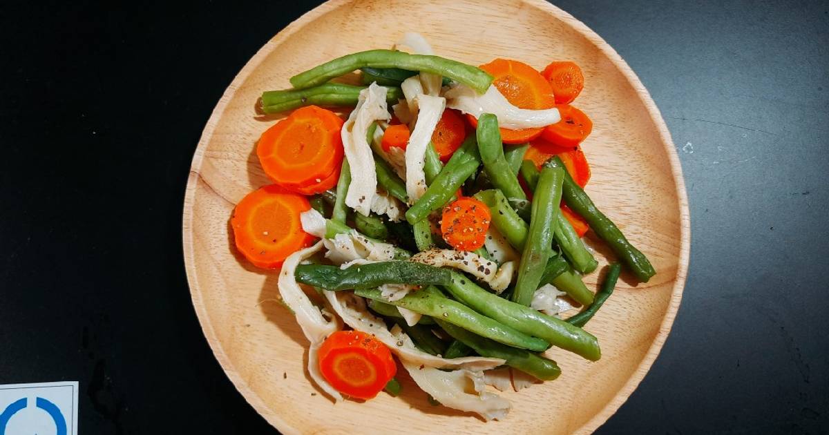 Đậu que cà rốt xào nấm