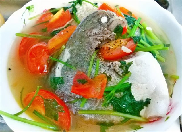 Canh Cá Chim Trắng Nấu Ngót