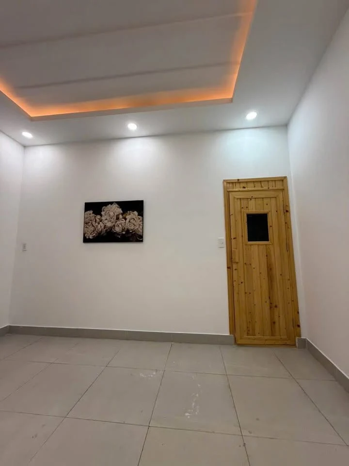 Bán nhà 6x10m, 4 Lầu, hẻm xe hơi 151 Liên Khu 4-5, Q. Bình Tân.