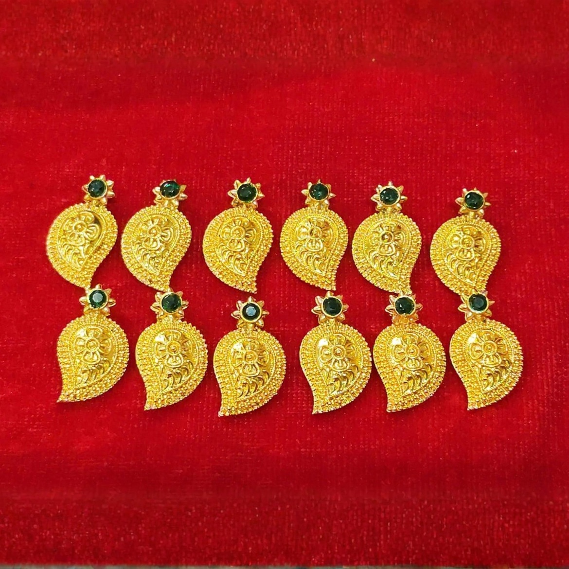 mango/ koheri Pendent green Left 6 Right 6 (pack of 12)