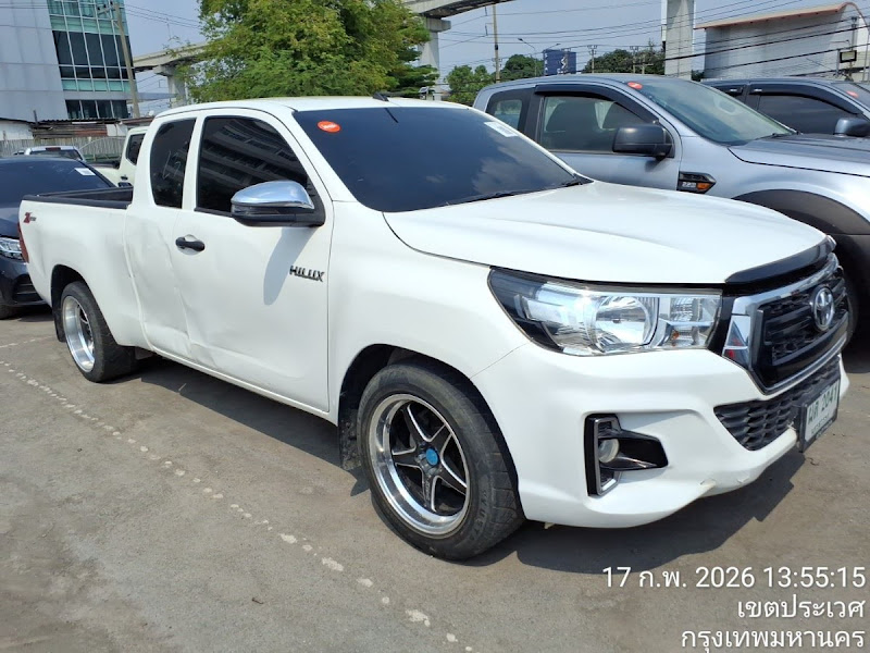 TOYOTA HILUX REVO