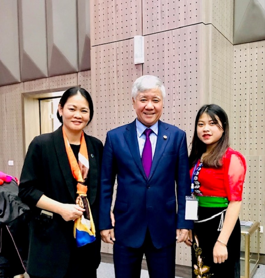 Sinh viên Trường Đại học Tây Bắc tham dự Lễ Tuyên dương  học sinh, sinh thiểu số xuất sắc, tiêu biểu năm 2020