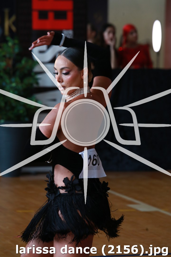 larissa dance (2156).jpg