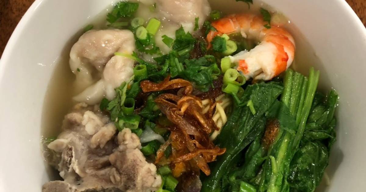 Mì trứng hoành thánh