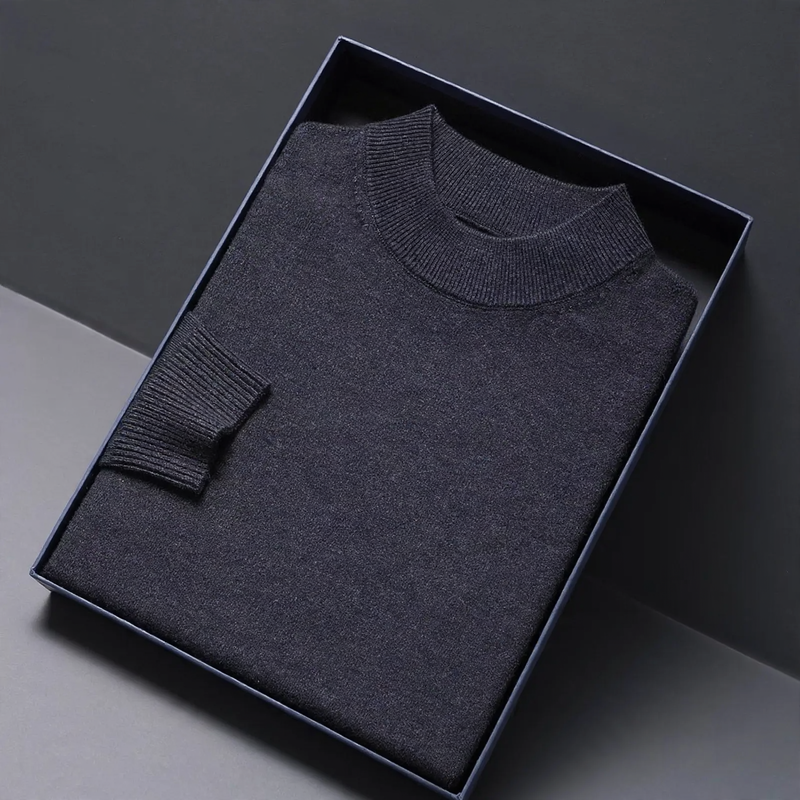 Men's wool sweater with turtleneck, soft and warm