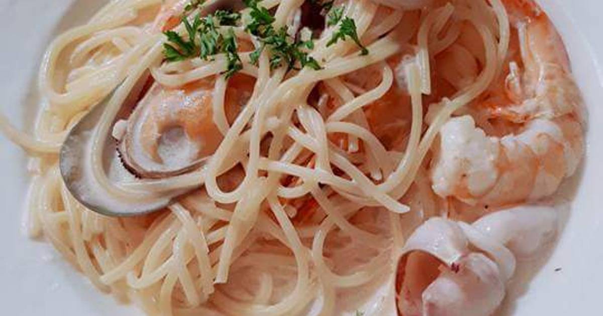 Mỳ ý hải sản sốt kem