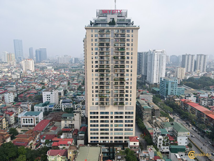 <p>Căn hộ chung cư 88 Láng Hạ được bố trí ở cả 2 tòa tháp A và B. Trong đó:</p>
<ul>
<li>Khối căn hộ tháp A được thiết kế từ tầng 12 – tầng 31 với tổng số 144 căn. Gồm 2 loại diện tích: 112m2 - 139m2 gồm 2 - 3 phòng ngủ thiết kế sang trọng và hiện đại phù hợp với nhu cầu sử dụng của các hộ gia đình.</li>
<li>Khối căn hộ tháp B được thiết kế từ tầng 4 – 31 với tổng số 312 căn. Gồm 6 loại diện tích: 101m2 - 102.5m2 - 108m2 - 144m2 - 144.5m2 - 172m2 bố trí từ 2 – 3 phòng ngủ đáp ứng mọi lựa chọn của các hộ gia đình.</li>
</ul>