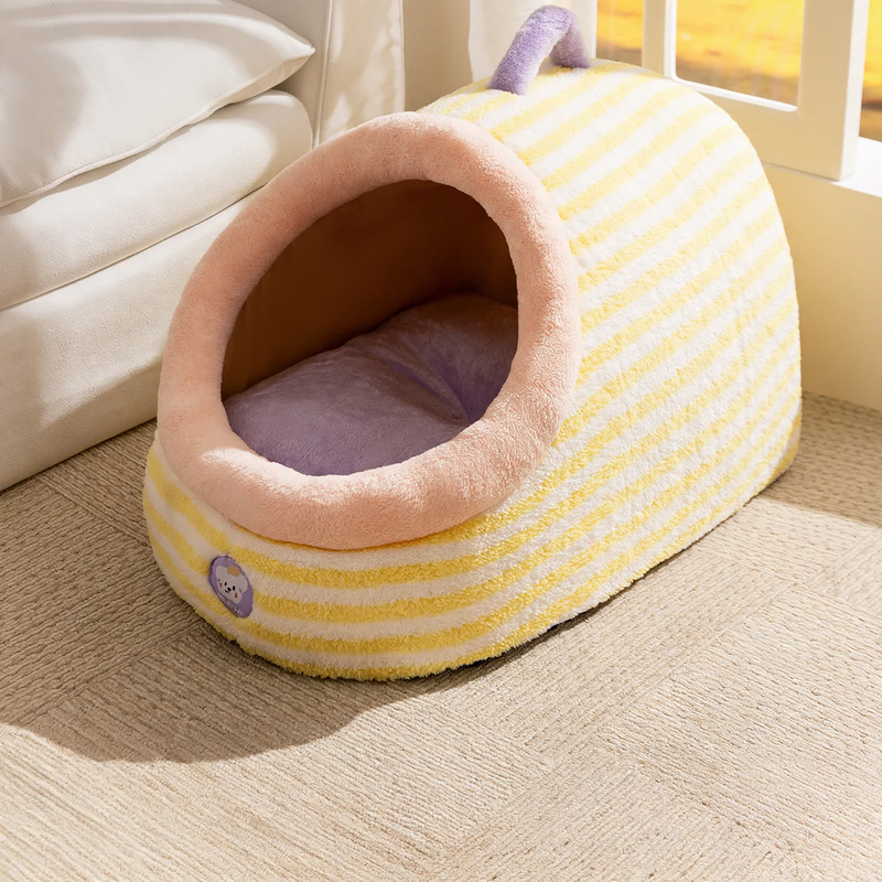 Semi-open cat bed with carrying handle, warm