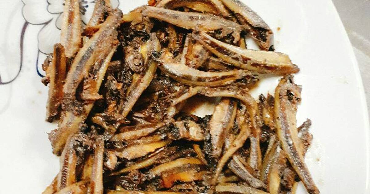 Cá cơm xào gừng