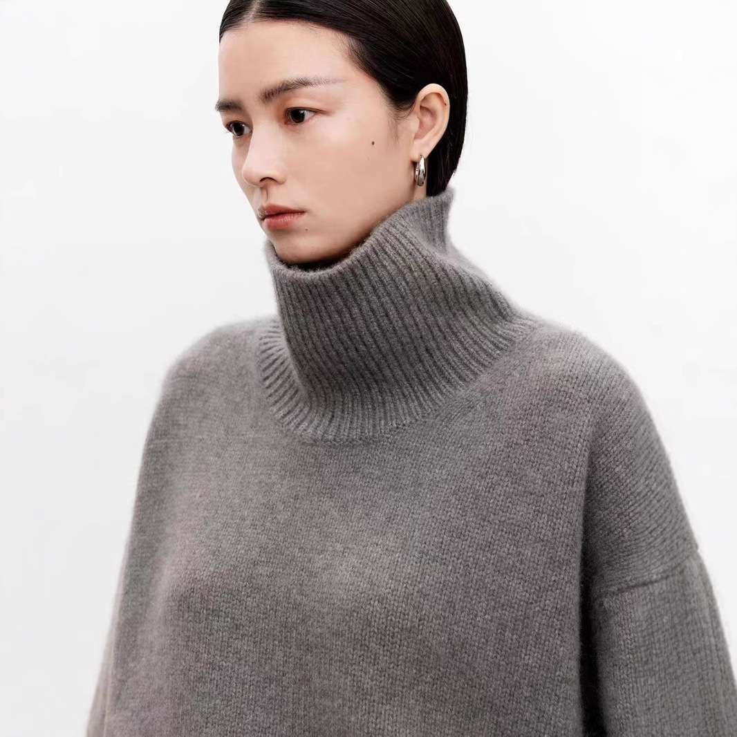 Women's turtleneck sweater, oversized, for autumn and winter