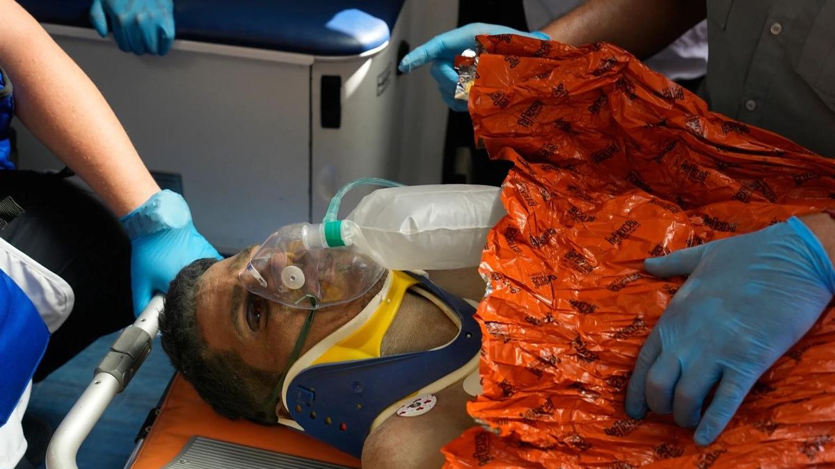 Người đàn ông Venezuela sống sót kỳ diệu sau 8 ngày mắc kẹt dưới đống đổ nát - Báo VTC News