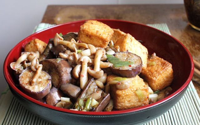 Đậu Hũ Xào Cà Tím Và Nấm