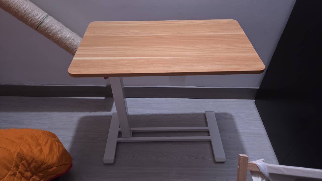 Mesita de trabajo nivelable