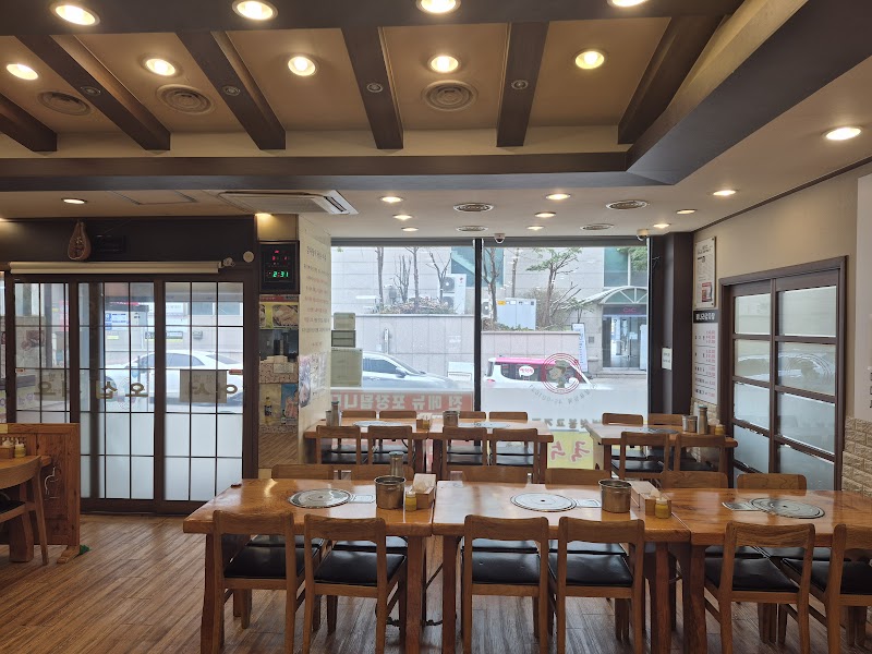 뼈나라감자탕 기흥점 USA - Craving Authentic Korean Comfort? Discover Bojeong-dong's 15-Year Culinary Gem! 이미지 5