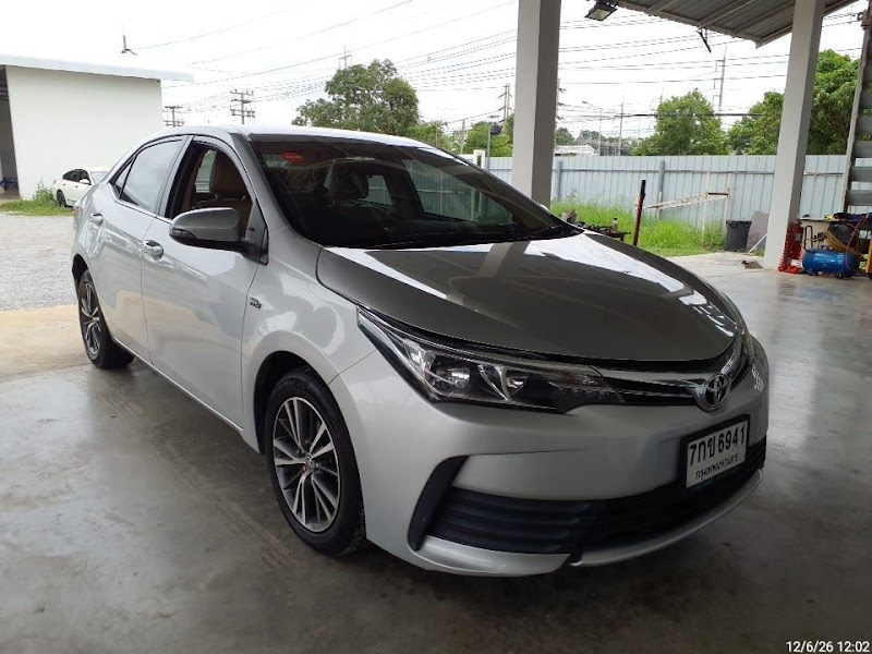 TOYOTA ALTIS