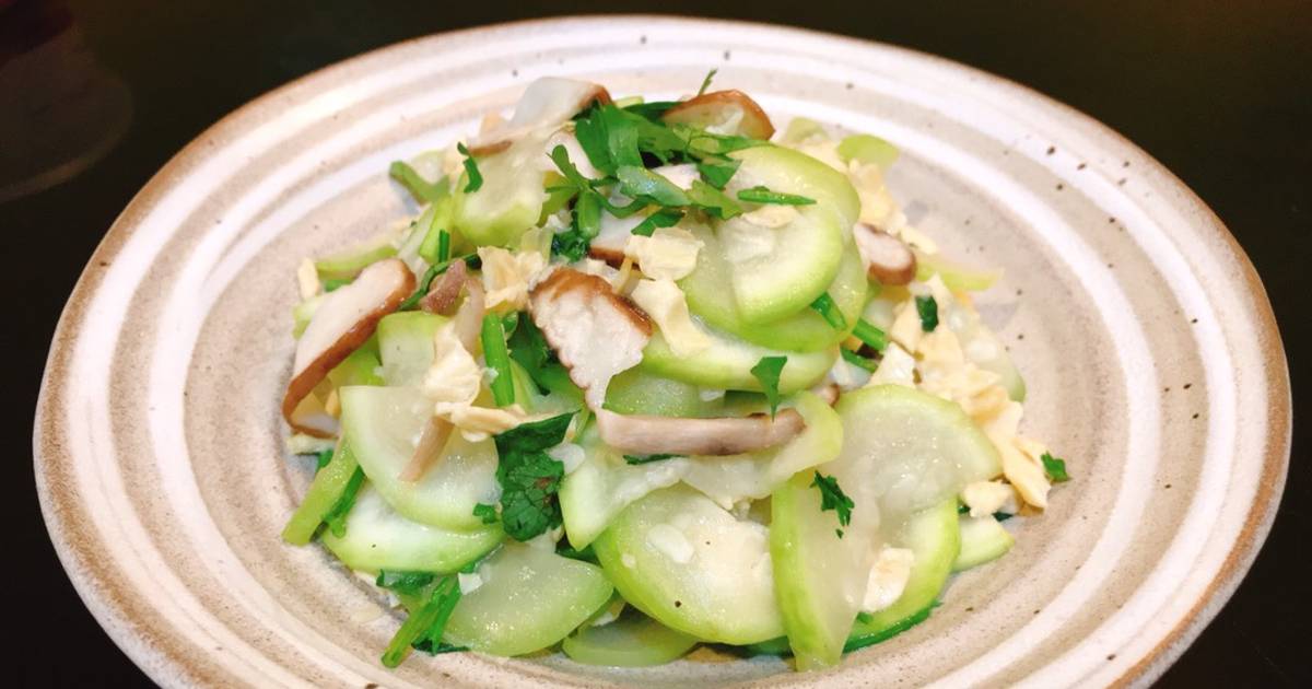 Bầu xào nấm tàu hủ ki
