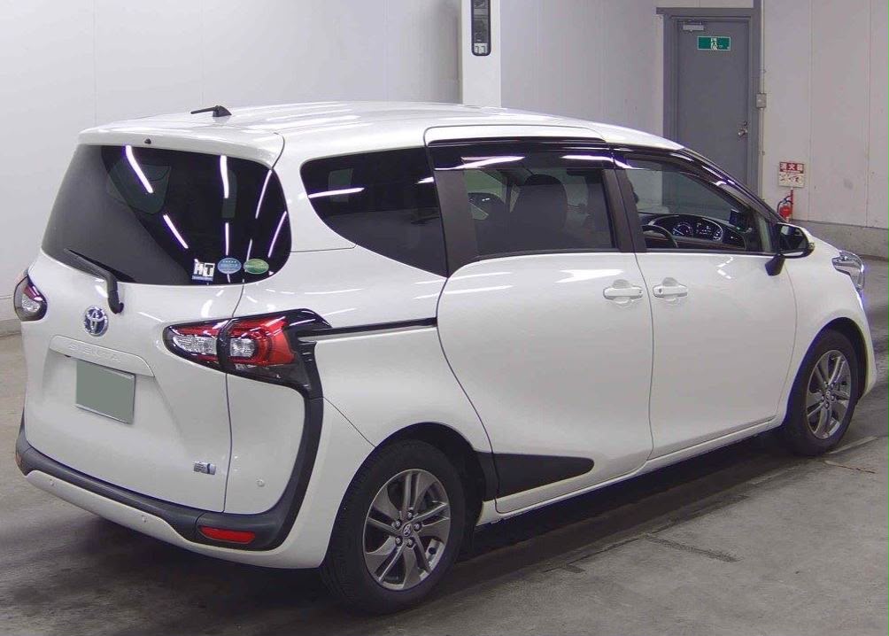 Toyota Sienta