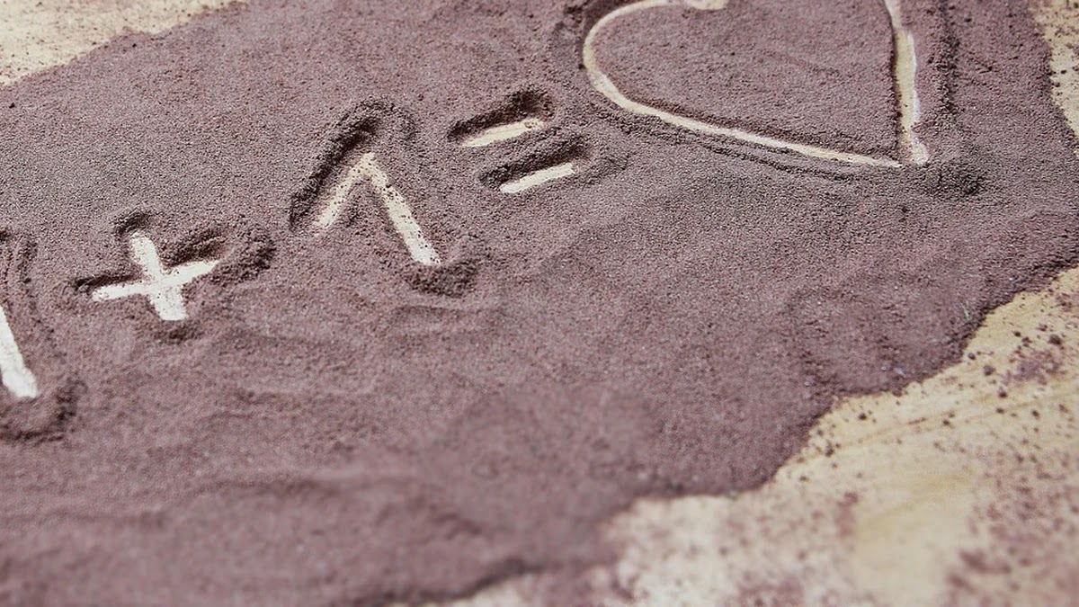 감정 표현이 다른 MBTI 유형별 특징과 이해 포인트