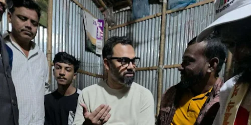 শহীদদের ছোট ভাইদের পড়াশোনার দায়িত্ব নিলেন আমিনুল হক: পল্লবীতে শোকাতুর পরিবারের পাশে ঢাকা মহানগর উত্তর বিএনপি
