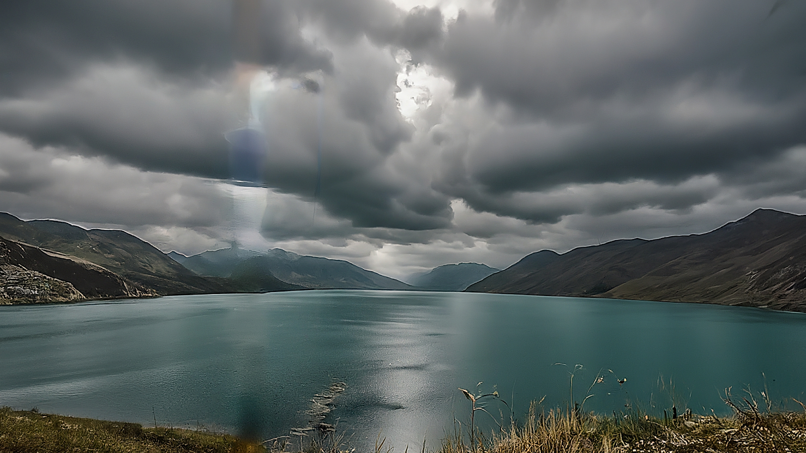 AI 생성 이미지: 2025년을 위한 LLM 활용한 업무 자동화 실전 가이드