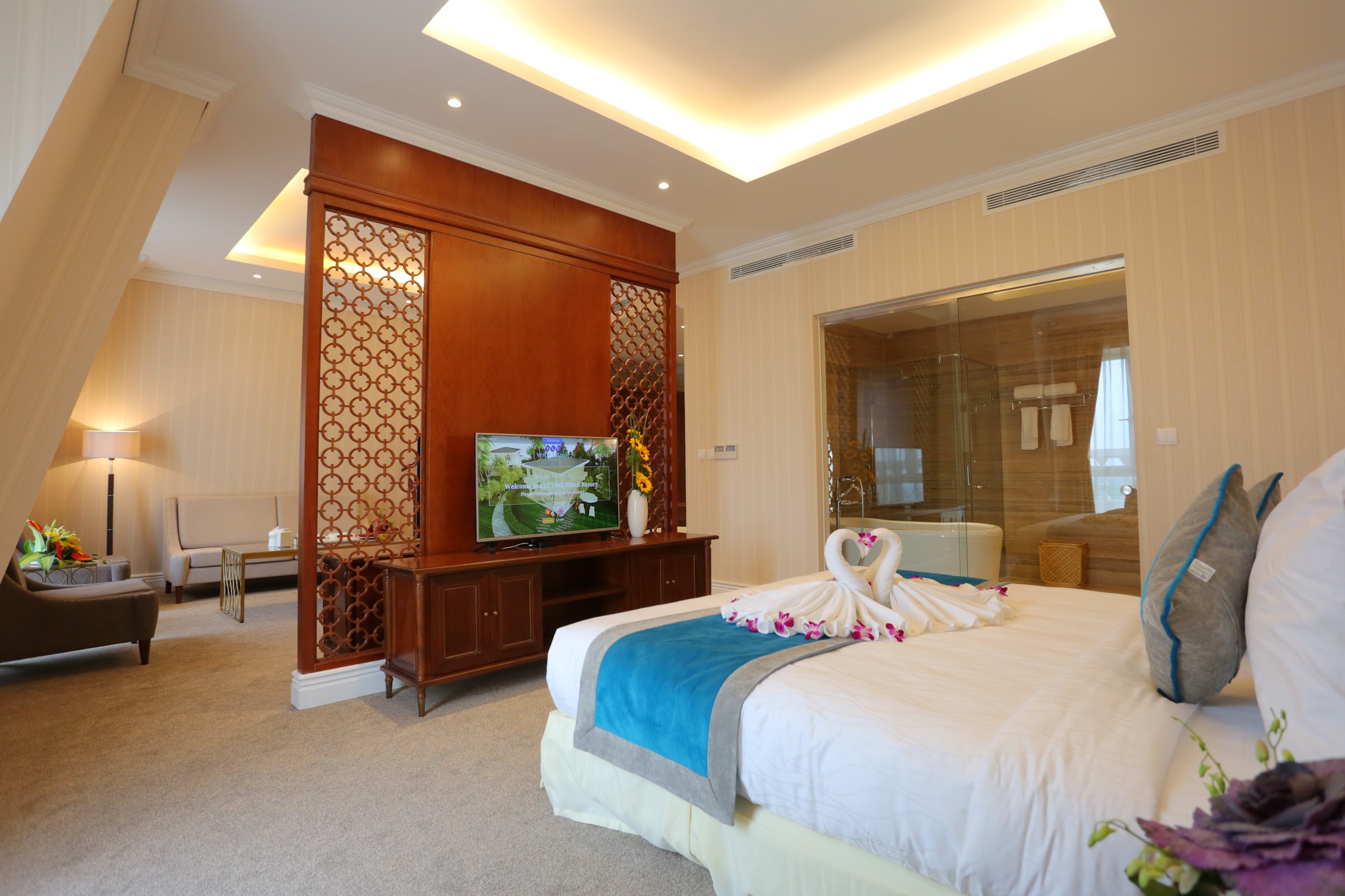 Suite - ảnh 1