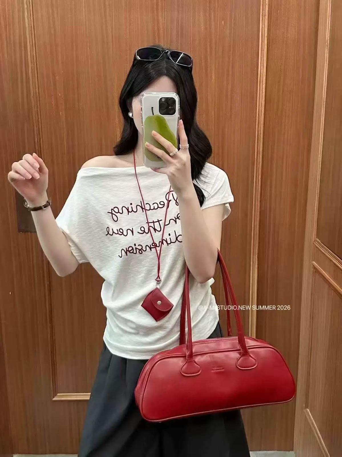 Áo thun bẹt vai nhíu eo Reaching kèm túi màu XONXEN SHOP 2622