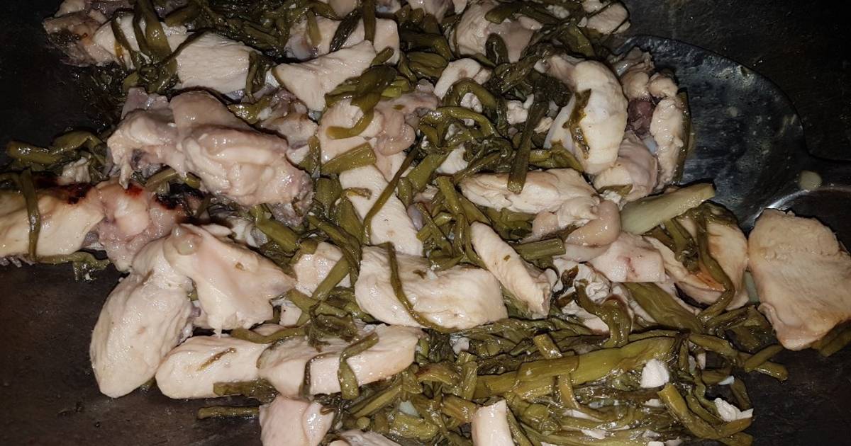 SP.0099 - Gà Xào Mướp Gai