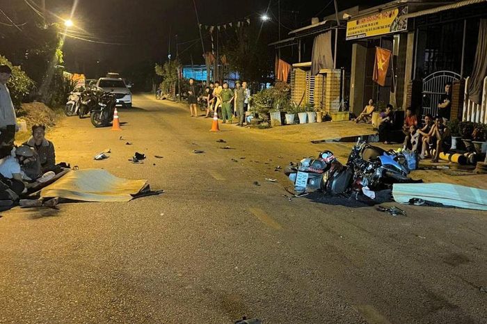 Bản tin TNGT 24/4: Va chạm xe máy trong đêm tại Đà Nẵng, hai người tử vong - Báo Xây Dựng