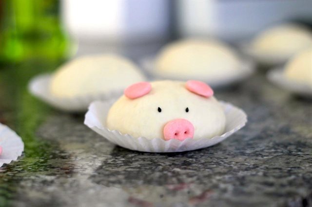 Bánh Bao Heo Hồng