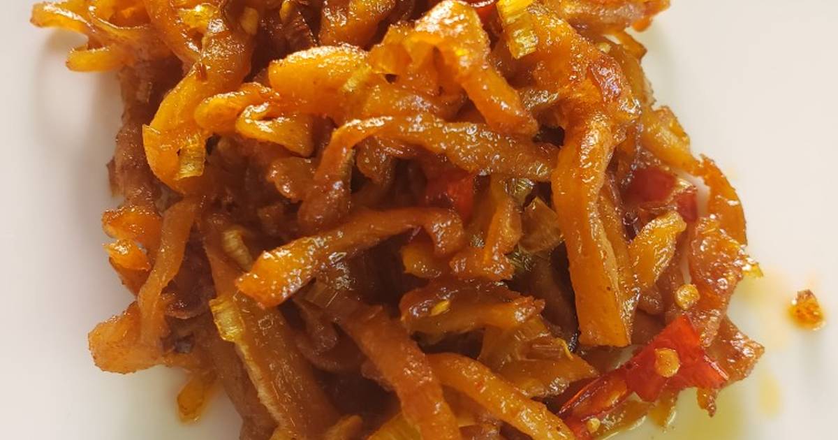 Xá bấu (củ cải muối) xào cay