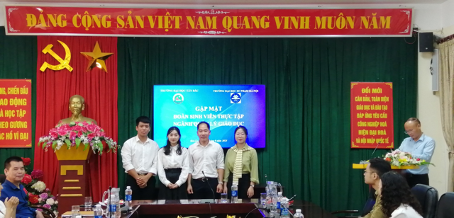Gặp mặt đoàn sinh viên thực tập Ngành Quản lý giáo dục, Trường Đại học Sư phạm Hà Nội tại Trường Đại học Tây Bắc