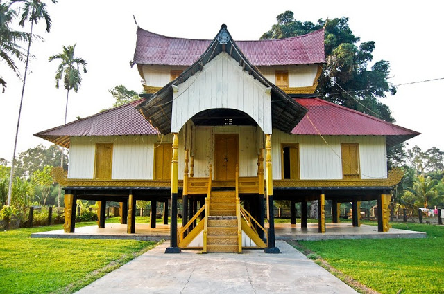 Rokan Hulu: Warisan Budaya dan Potensi Wisata di Jantung Sumatera