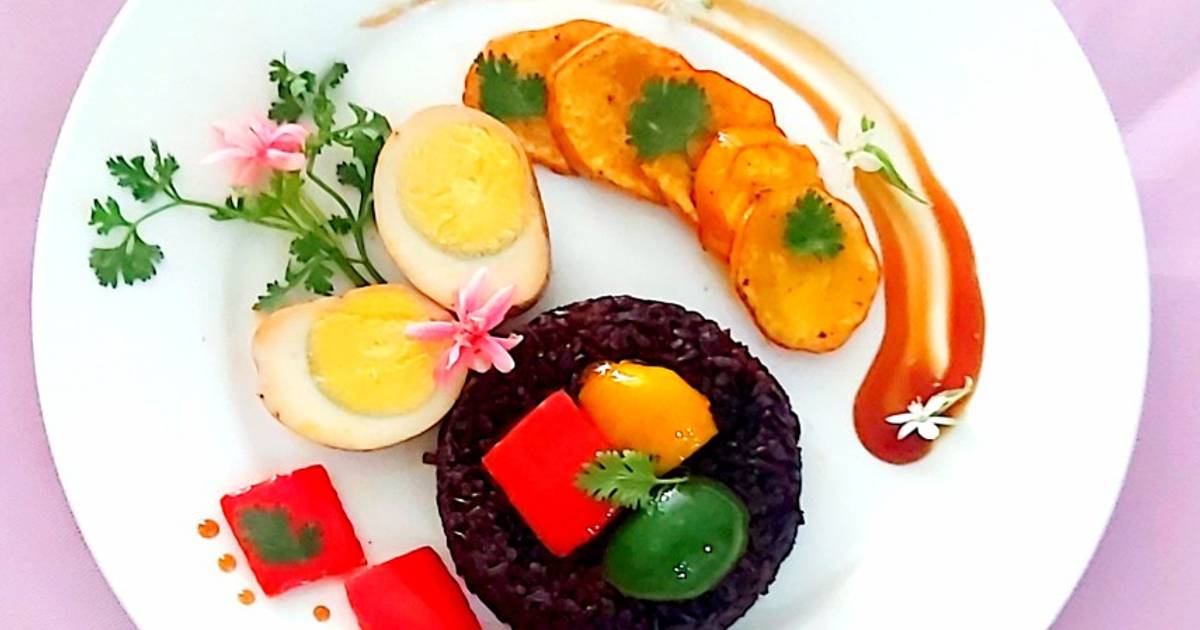 Bữa sáng nhanh gọn lẹ #2: cơm lứt đen, trứng gà kho