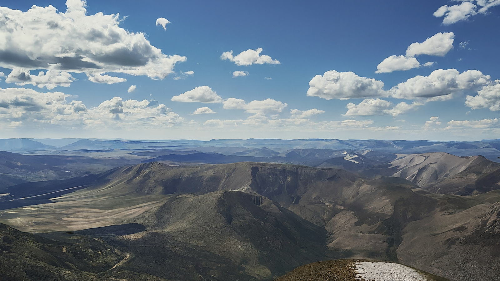 AI 생성 이미지: EC2 스팟 인스턴스 중단으로 인한 서비스 가용성 대응