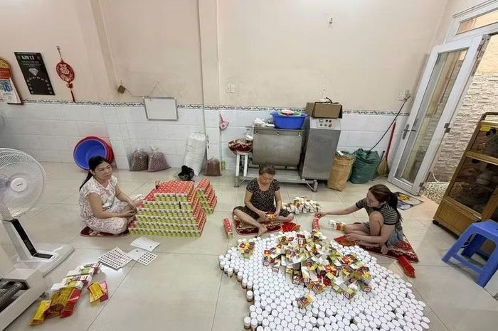Triệt phá đường dây sản xuất thuốc đông y giả trộn Paracetamol - Báo Tri thức &amp; Cuộc sống