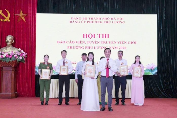 Hội thi báo cáo viên giỏi lan tỏa nghị quyết của Đảng tại phường Phú Lương - Đài Phát thanh và truyền hình Hà Nội