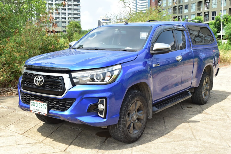 TOYOTA HILUX REVO