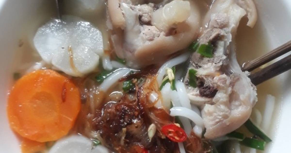 Bánh canh giò heo