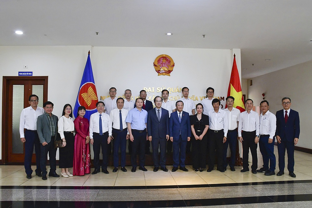 Trường Đại học Tây Bắc tham gia đoàn công tác của Bộ Giáo dục và Đào tạo tại nước CHDCND Lào