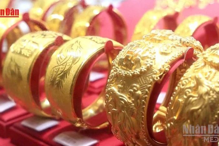 [Video] Rủi ro nếu doanh nghiệp vay mượn vàng trong dân - Báo Nhân Dân