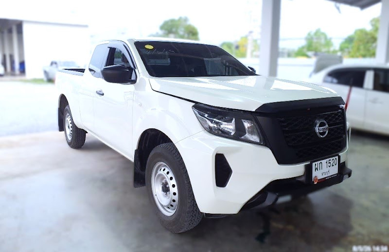 NISSAN NAVARA