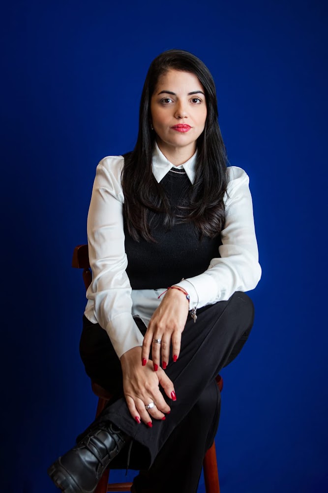 Luciane Santos de Souza, Psicanalista clínica em São Gonçalo