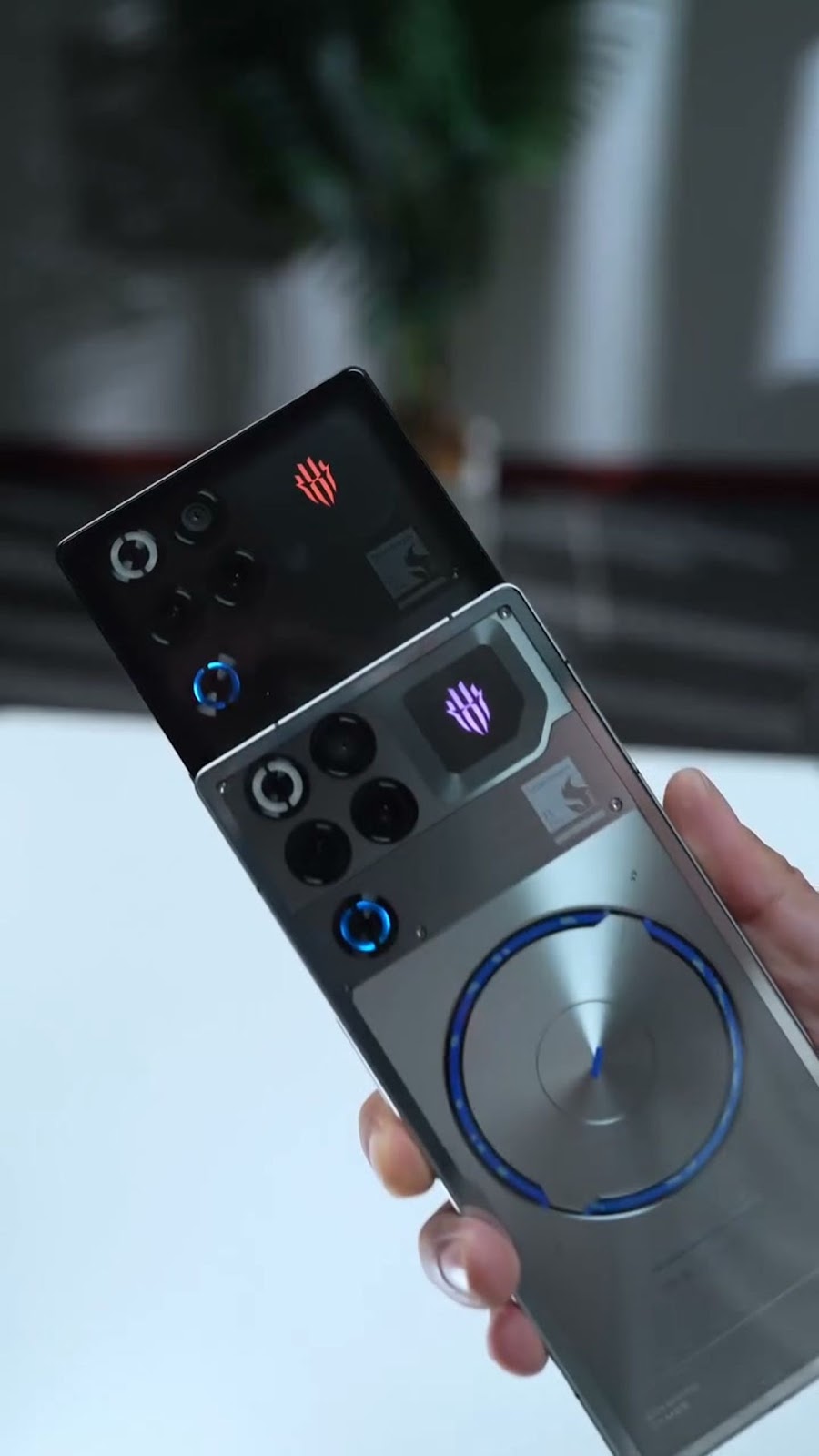Mua ngay REDMAGIC 11S Pro tại Queen Mobile, siêu phẩm gaming mạnh mẽ dành cho game thủ muốn dẫn đầu cuộc chơi