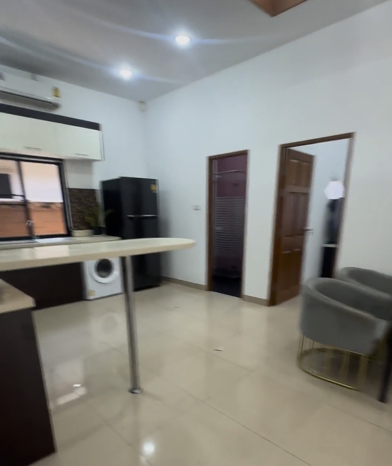 Jomtien Beach Condo S1 - Studio, Floor 5 3