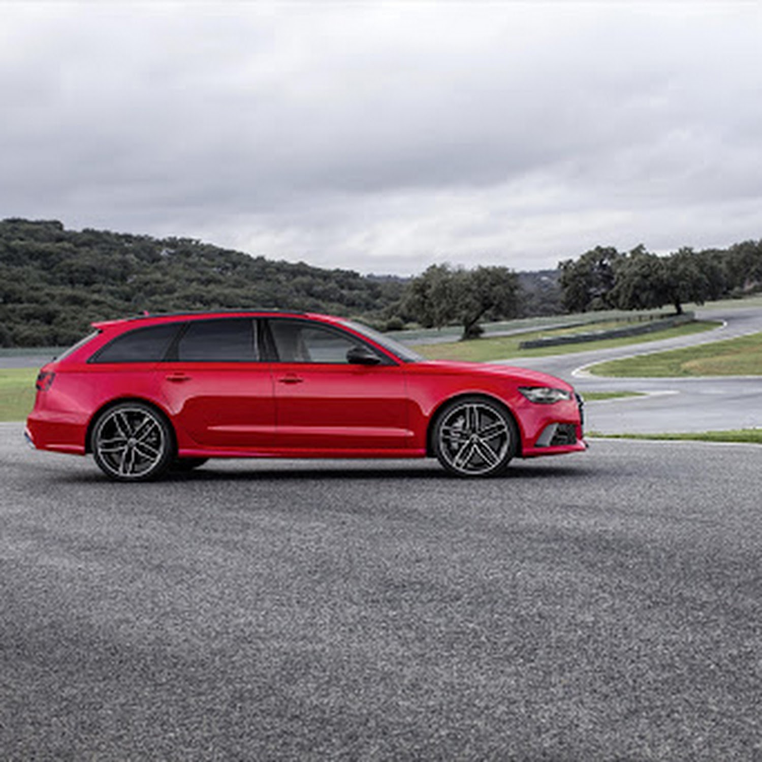 Audi's RS6 Avant is a Fierce Family Hauler